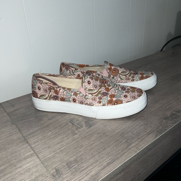 Keds Pink Floral Slip-On Sneakers - Picture 13 of 13